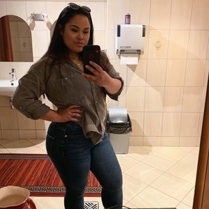 Meet your Posher, Nikka